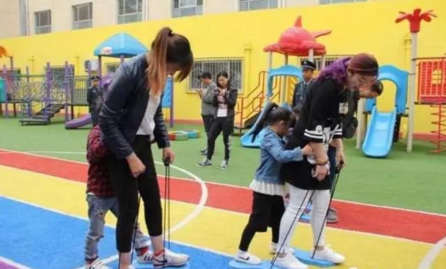 30 個超好玩的幼兒園六一親子游戲！