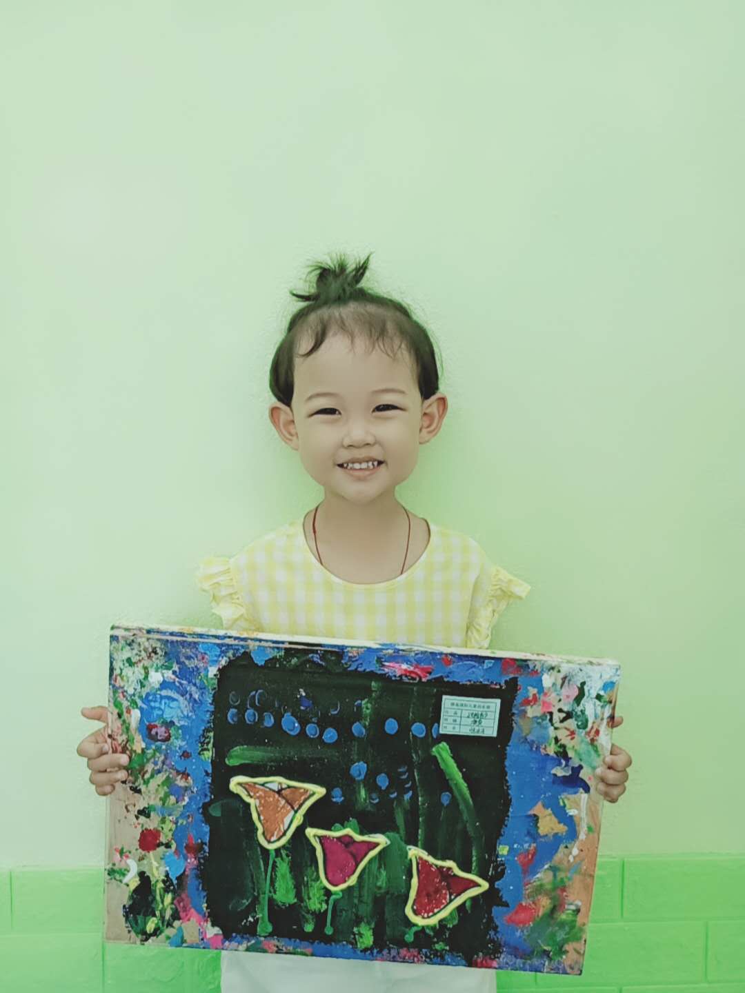 京師澳真2-3歲美術課作品《郁金香》創(chuàng)作